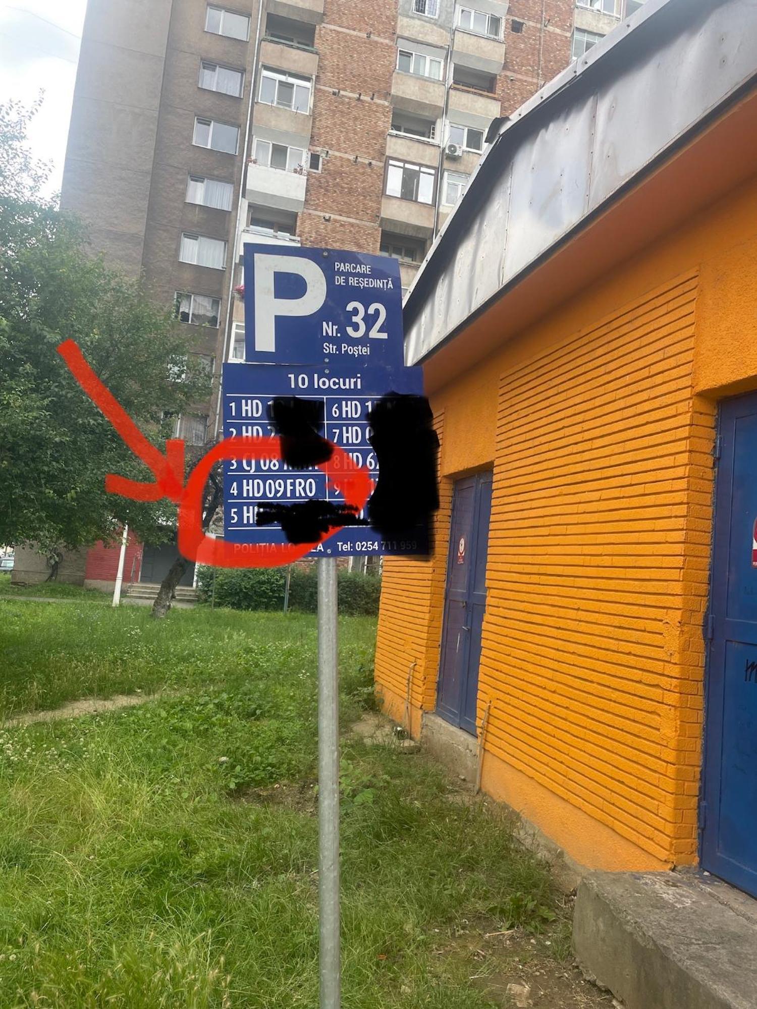 Central Studio Lcs Hunedoara Buitenkant foto